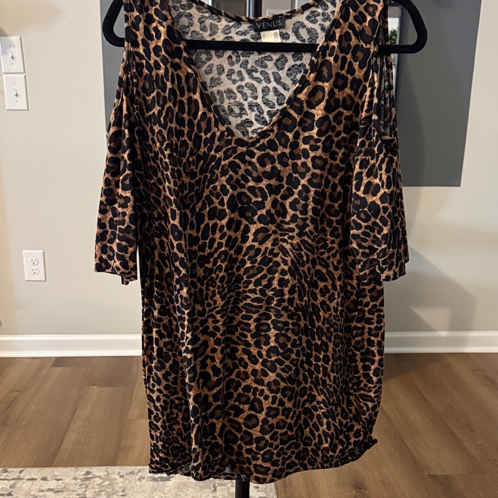 VENUS Brown Leopard Print Blouse